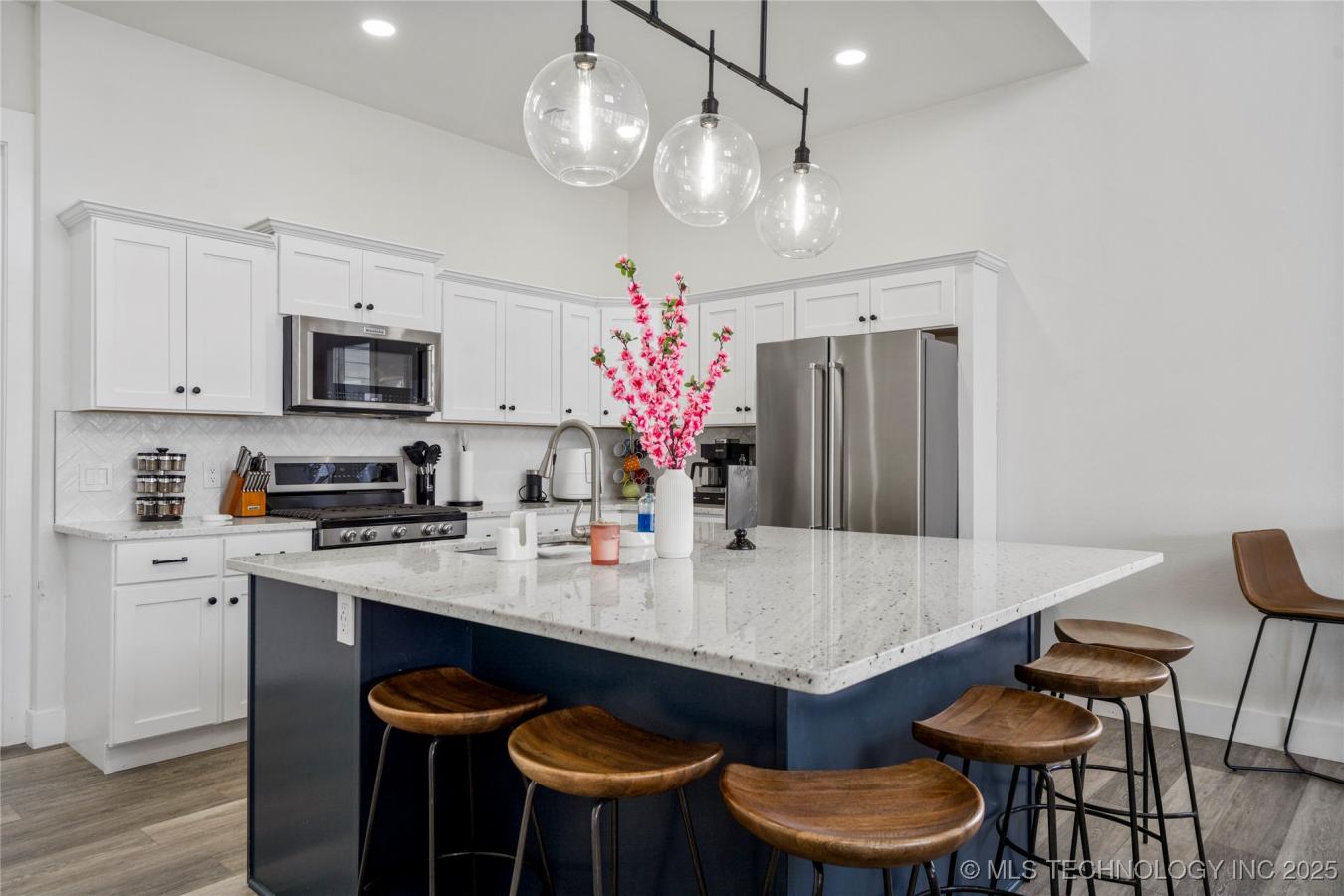 Langley, Oklahoma, 74301, United States, 3 Bedrooms Bedrooms, ,3 BathroomsBathrooms,Residential,For Sale,1876794