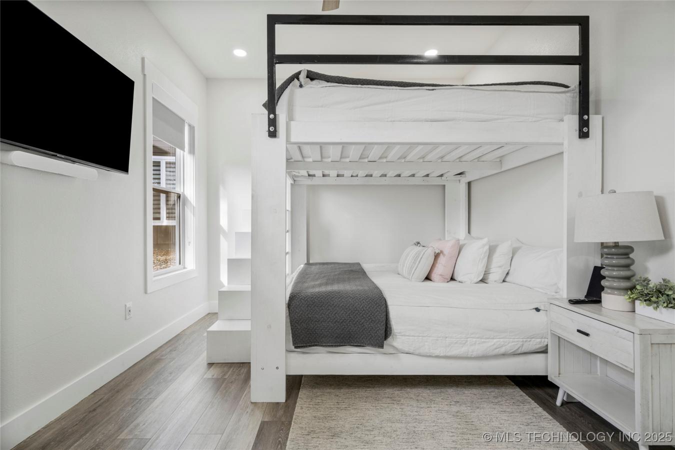 Langley, Oklahoma, 74301, United States, 3 Bedrooms Bedrooms, ,3 BathroomsBathrooms,Residential,For Sale,1876794