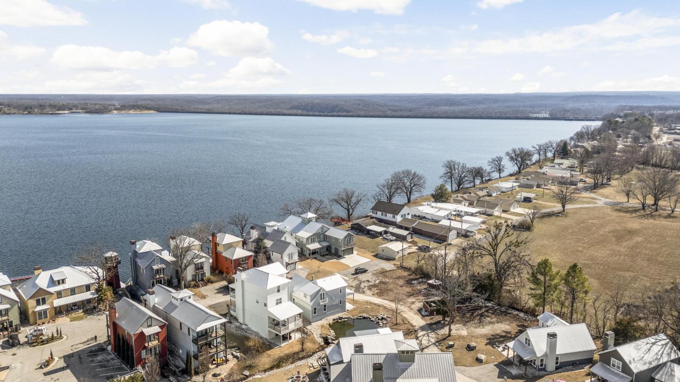 Vinita, Oklahoma, 74301, United States, 3 Bedrooms Bedrooms, ,3 BathroomsBathrooms,Residential,For Sale,1876793