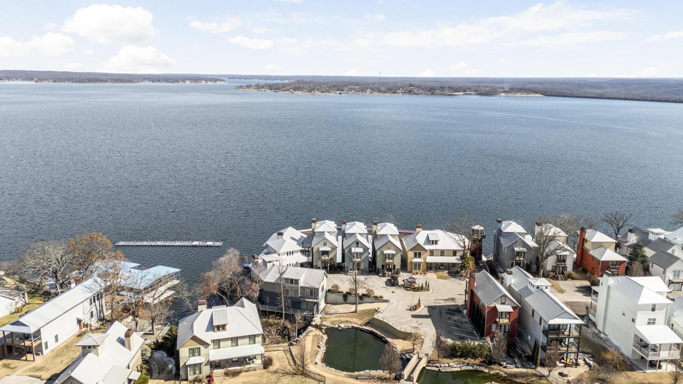 Vinita, Oklahoma, 74301, United States, 3 Bedrooms Bedrooms, ,3 BathroomsBathrooms,Residential,For Sale,1876793