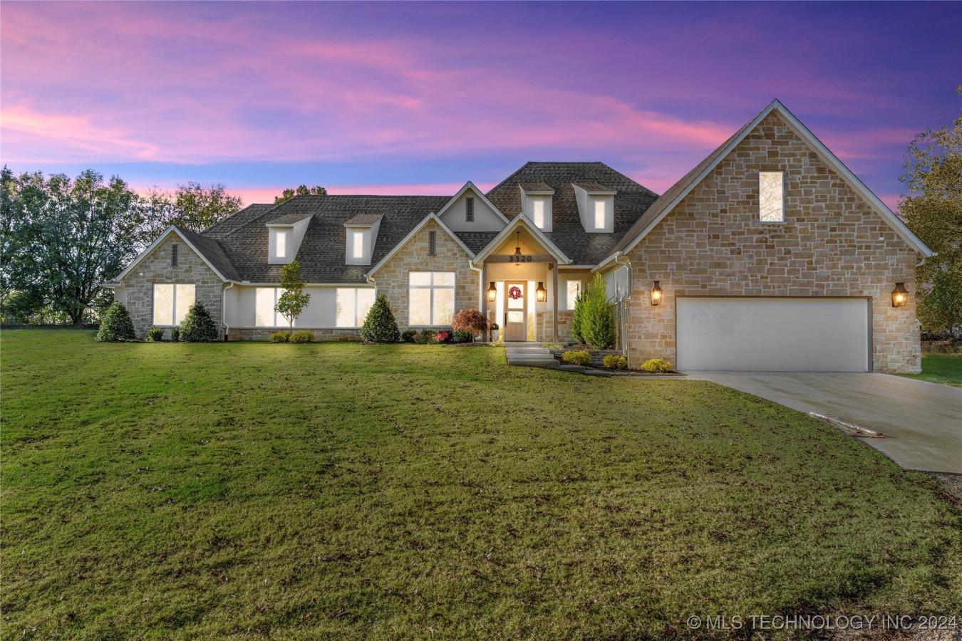 Jenks, Oklahoma, 74037, United States, 3 Bedrooms Bedrooms, ,3 BathroomsBathrooms,Residential,For Sale,1876792 Jenks, Oklahoma, 74037, United States, 3 Bedrooms Bedrooms, ,3 BathroomsBathrooms,Residential,For Sale,1876792