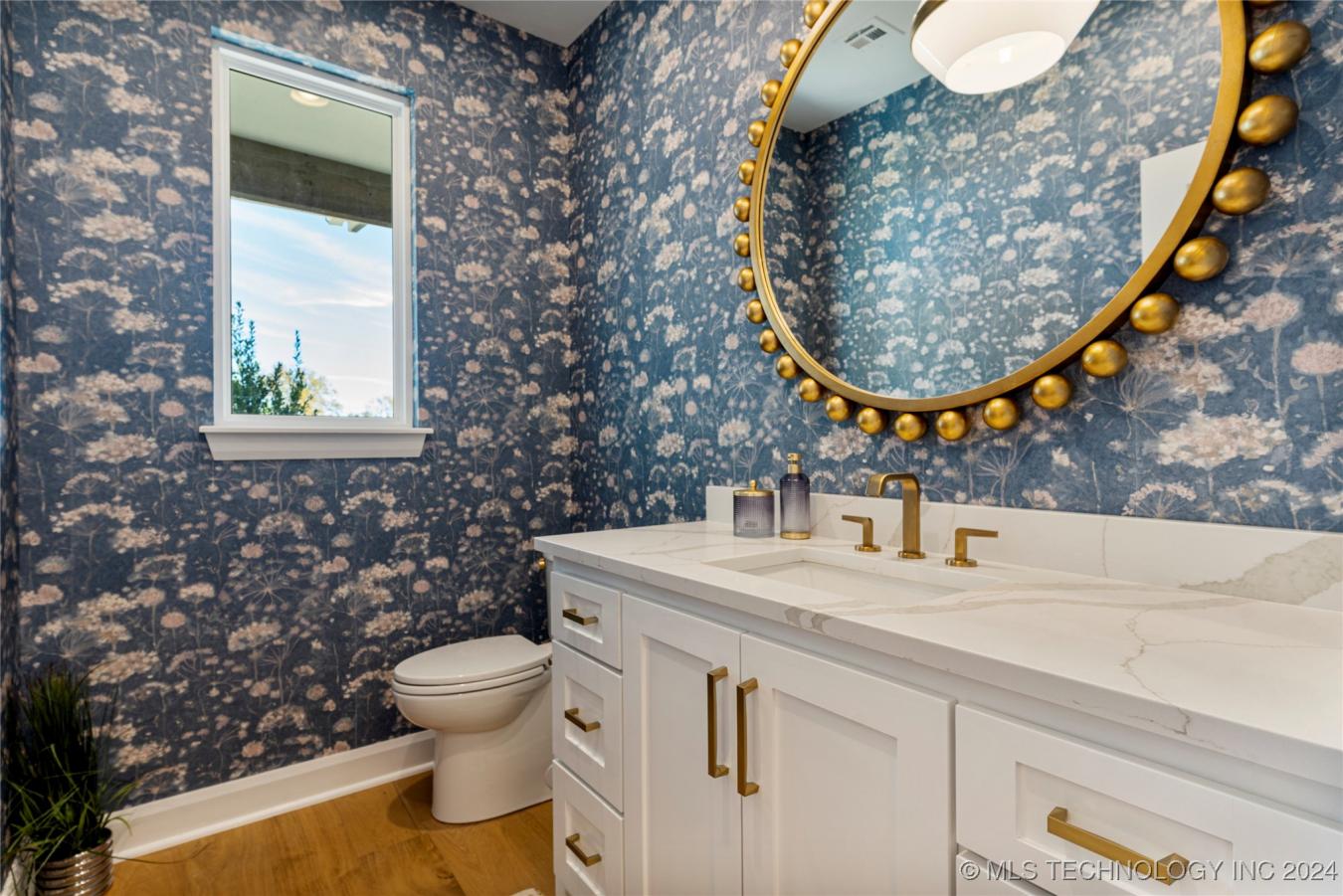 Jenks, Oklahoma, 74037, United States, 3 Bedrooms Bedrooms, ,3 BathroomsBathrooms,Residential,For Sale,1876792