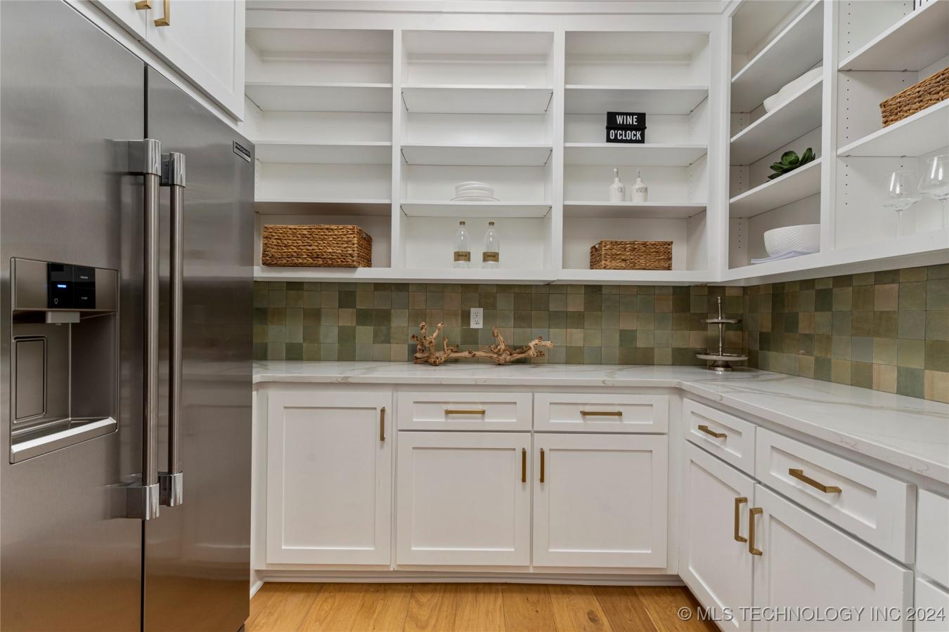 Jenks, Oklahoma, 74037, United States, 3 Bedrooms Bedrooms, ,3 BathroomsBathrooms,Residential,For Sale,1876792