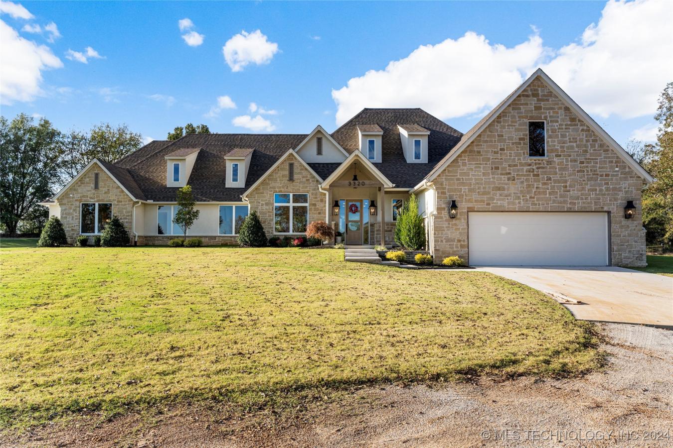 Jenks, Oklahoma, 74037, United States, 3 Bedrooms Bedrooms, ,3 BathroomsBathrooms,Residential,For Sale,1876792