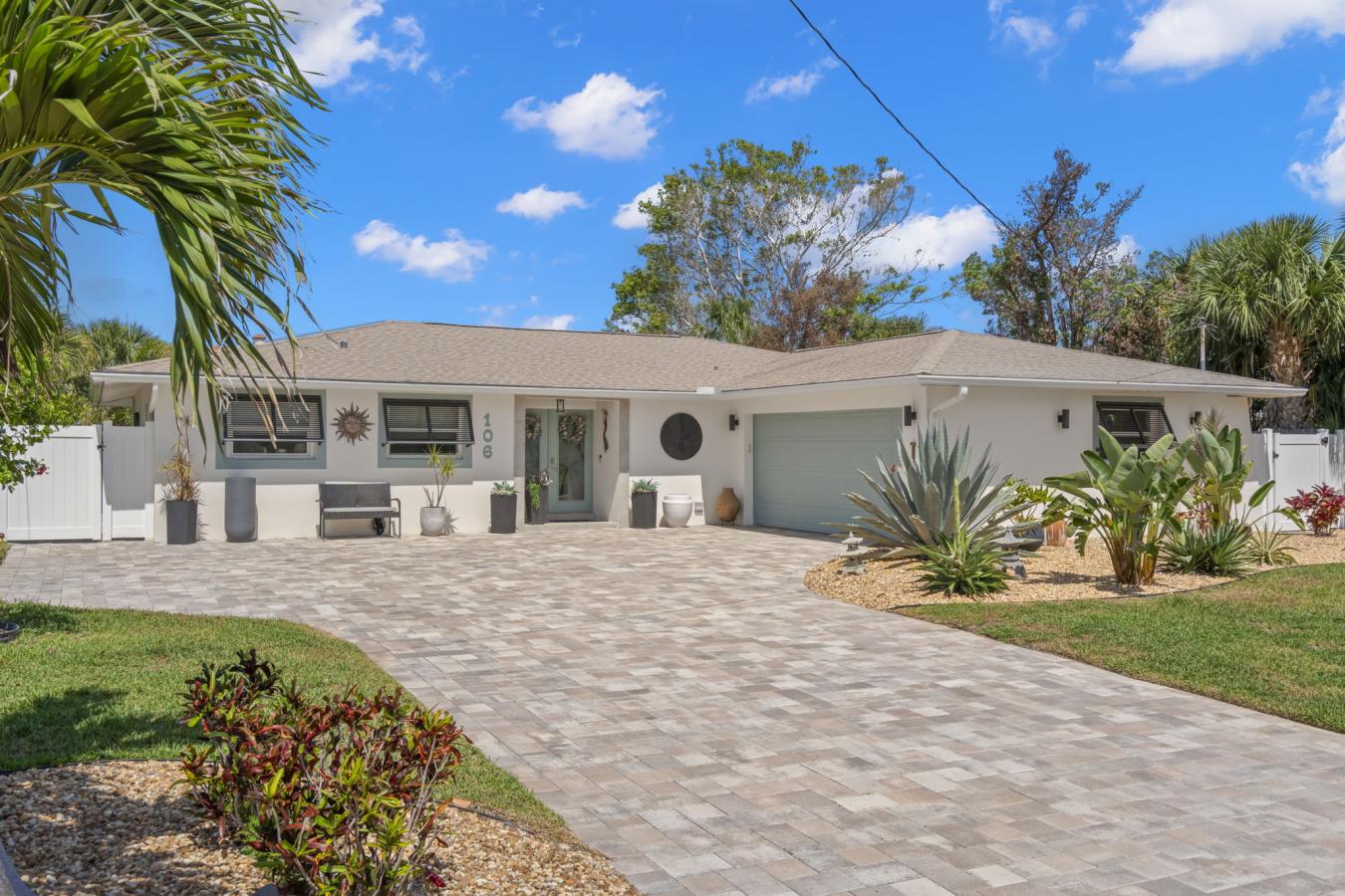 CLEARWATER BEACH, Pinellas, 22767, United States, 3 Bedrooms Bedrooms, ,3 BathroomsBathrooms,Residential,For Sale,1876786