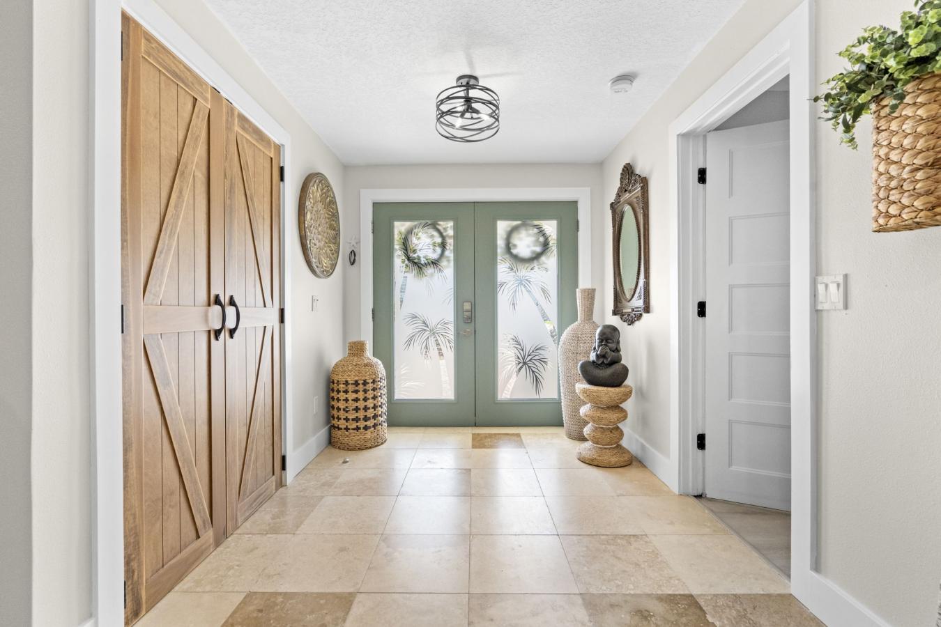 CLEARWATER BEACH, Pinellas, 22767, United States, 3 Bedrooms Bedrooms, ,3 BathroomsBathrooms,Residential,For Sale,1876786