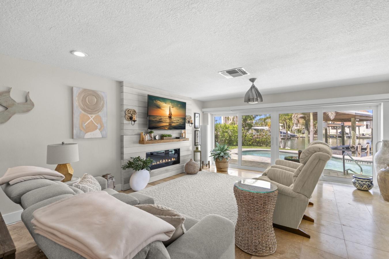 CLEARWATER BEACH, Pinellas, 22767, United States, 3 Bedrooms Bedrooms, ,3 BathroomsBathrooms,Residential,For Sale,1876786