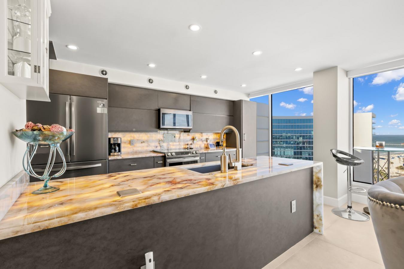 CLEARWATER BEACH, Pinellas, 33767, United States, 3 Bedrooms Bedrooms, ,3 BathroomsBathrooms,Residential,For Sale,1876784