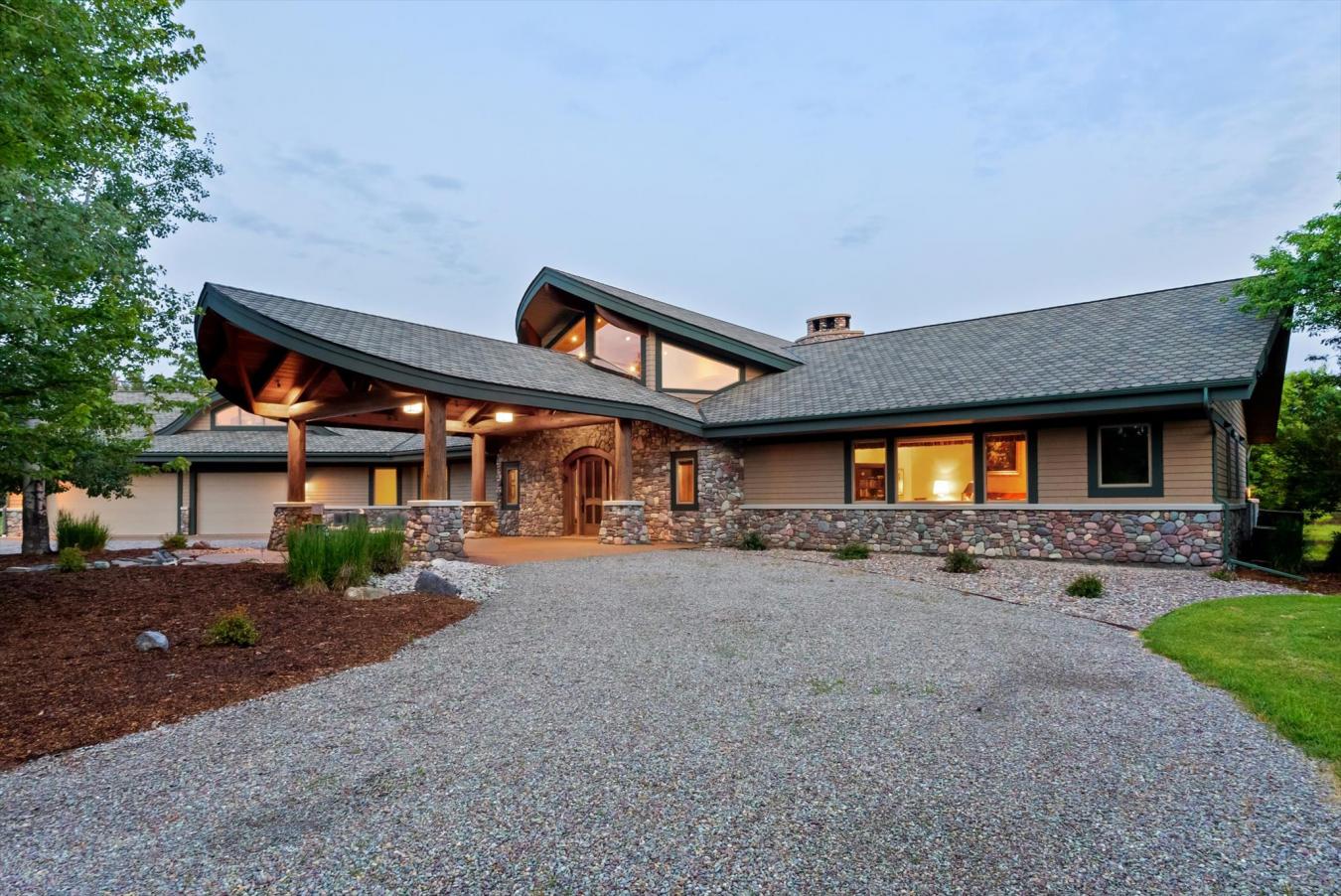 Bigfork, Montana, 59911, United States, 7 Bedrooms Bedrooms, ,2 BathroomsBathrooms,Residential,For Sale,1876782