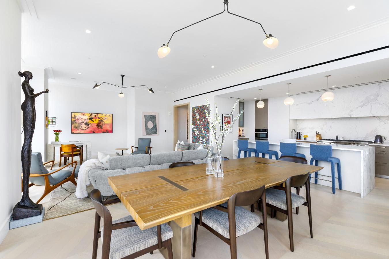 New York, New York, 10023, United States, 3 Bedrooms Bedrooms, ,3 BathroomsBathrooms,Residential,For Sale,1868977