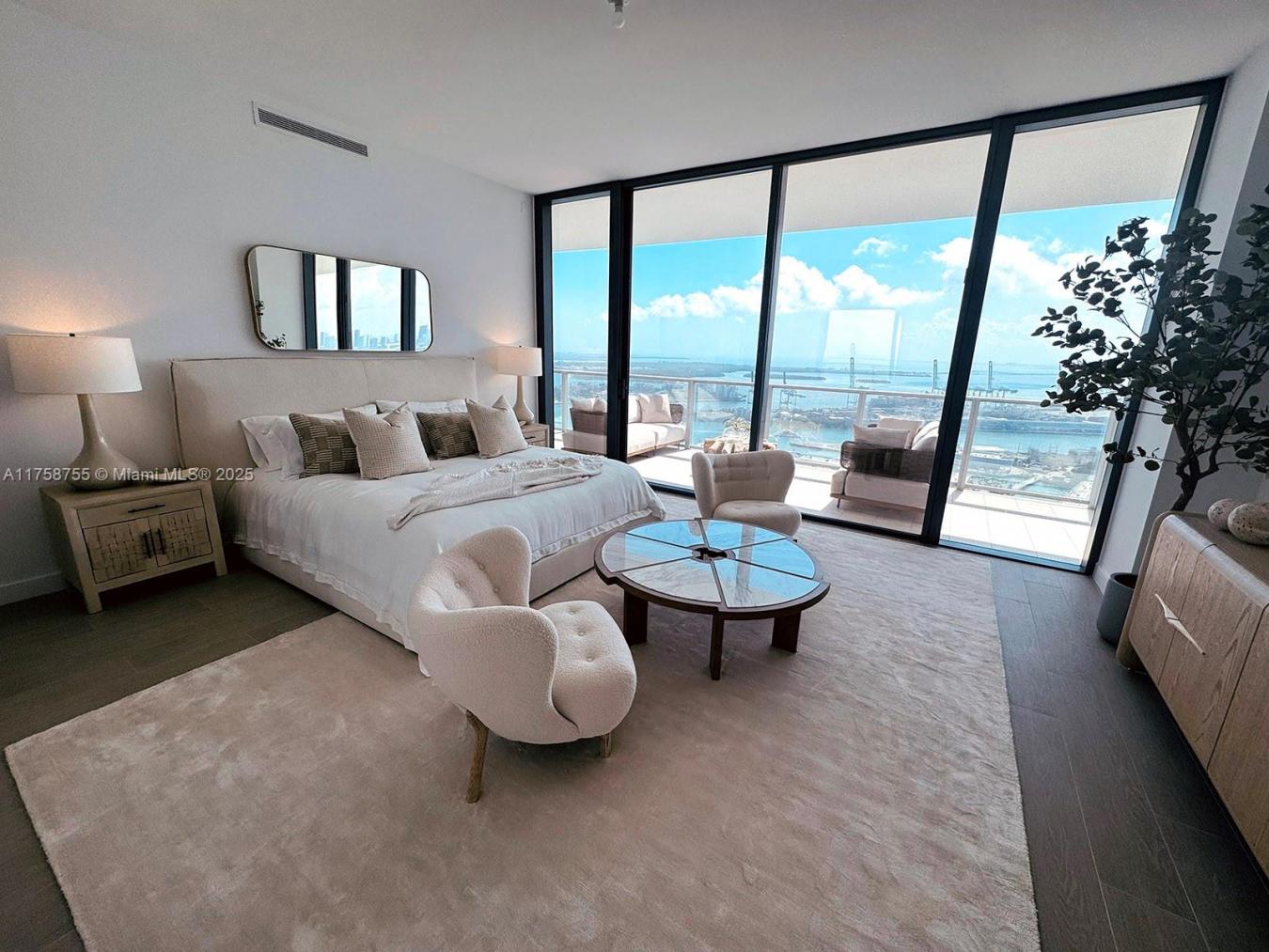 Miami Beach, Florida, 33139, United States, 3 Bedrooms Bedrooms, ,3 BathroomsBathrooms,Residential,For Sale,1871414