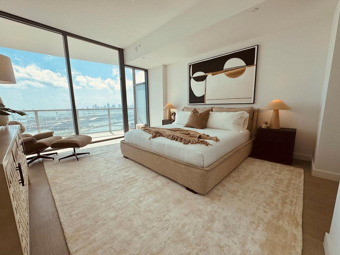 Miami Beach, Florida, 33139, United States, 3 Bedrooms Bedrooms, ,3 BathroomsBathrooms,Residential,For Sale,1871414