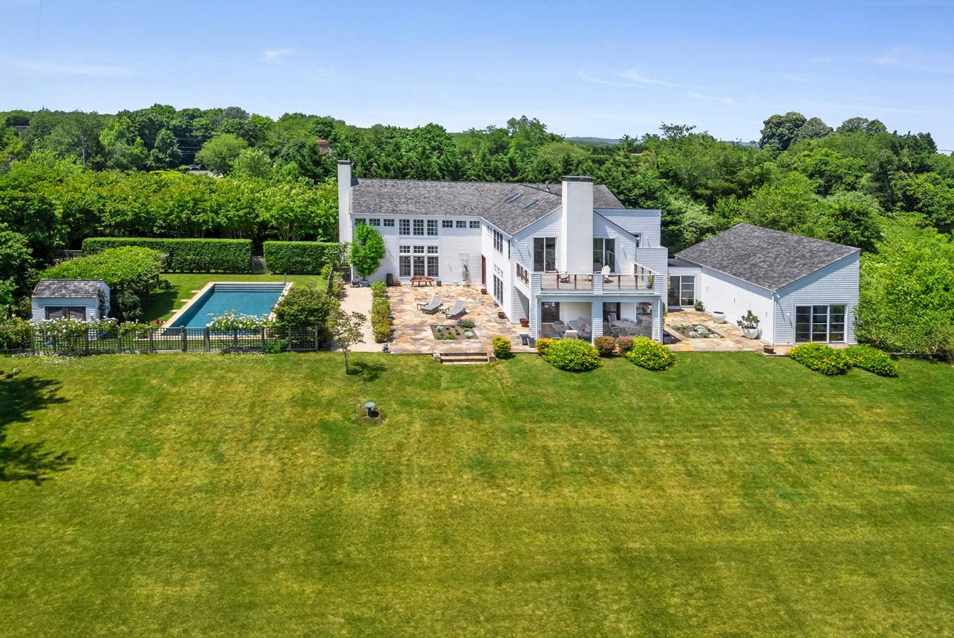 Water Mill, New York, 11976, United States, 4 Bedrooms Bedrooms, ,3 BathroomsBathrooms,Residential,For Sale,1868975