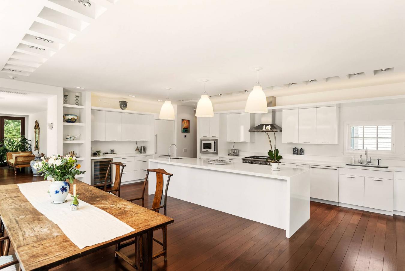 Water Mill, New York, 11976, United States, 4 Bedrooms Bedrooms, ,3 BathroomsBathrooms,Residential,For Sale,1868975