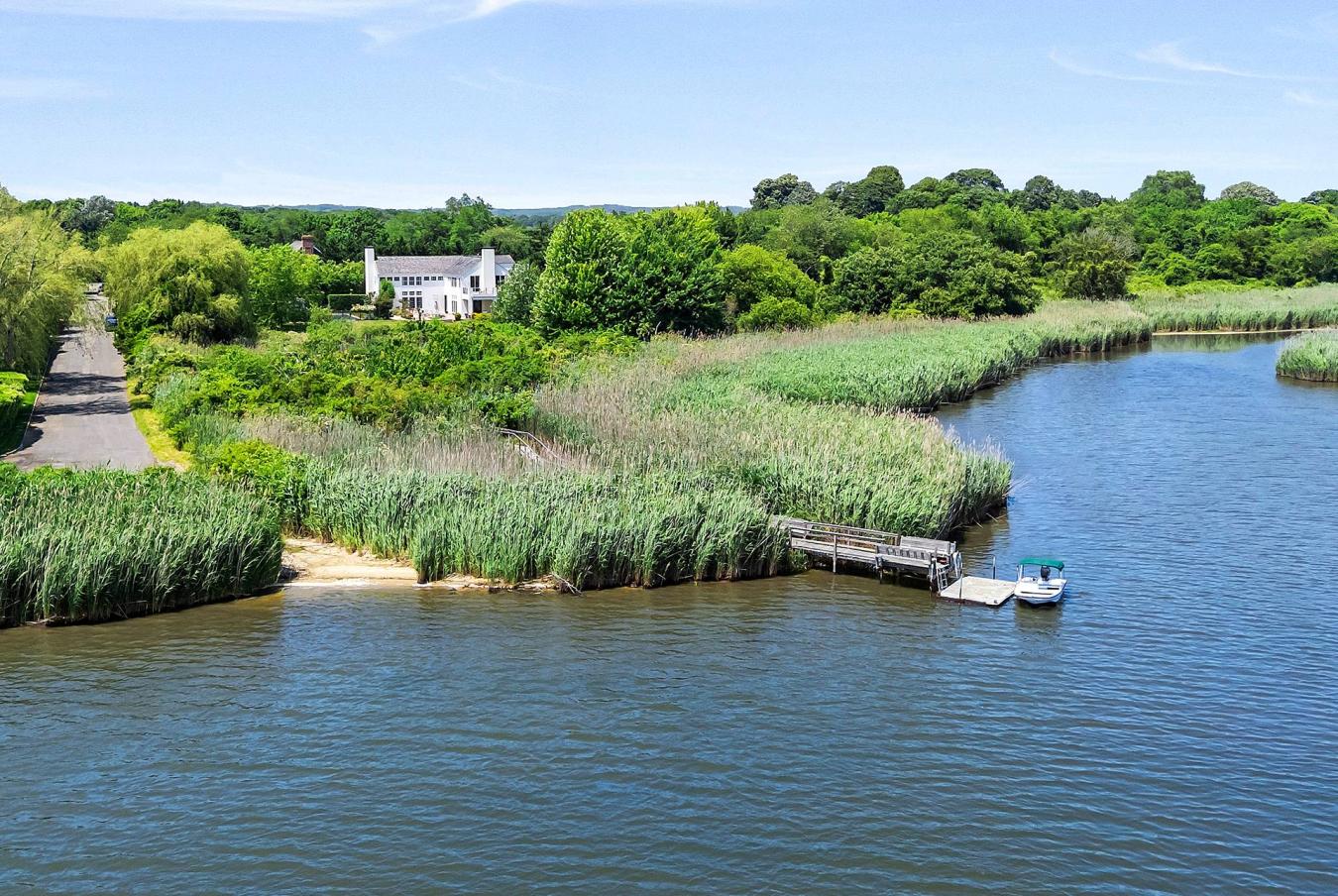 Water Mill, New York, 11976, United States, 4 Bedrooms Bedrooms, ,3 BathroomsBathrooms,Residential,For Sale,1868975