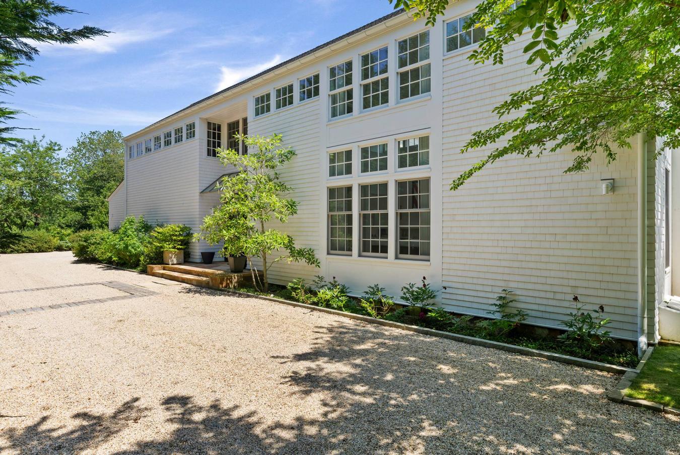 Water Mill, New York, 11976, United States, 4 Bedrooms Bedrooms, ,3 BathroomsBathrooms,Residential,For Sale,1868975