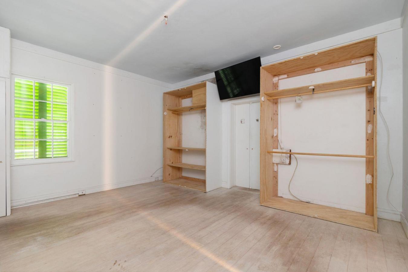 Palm Beach, Florida, 33480, United States, 2 Bedrooms Bedrooms, ,2 BathroomsBathrooms,Residential,For Sale,1868974