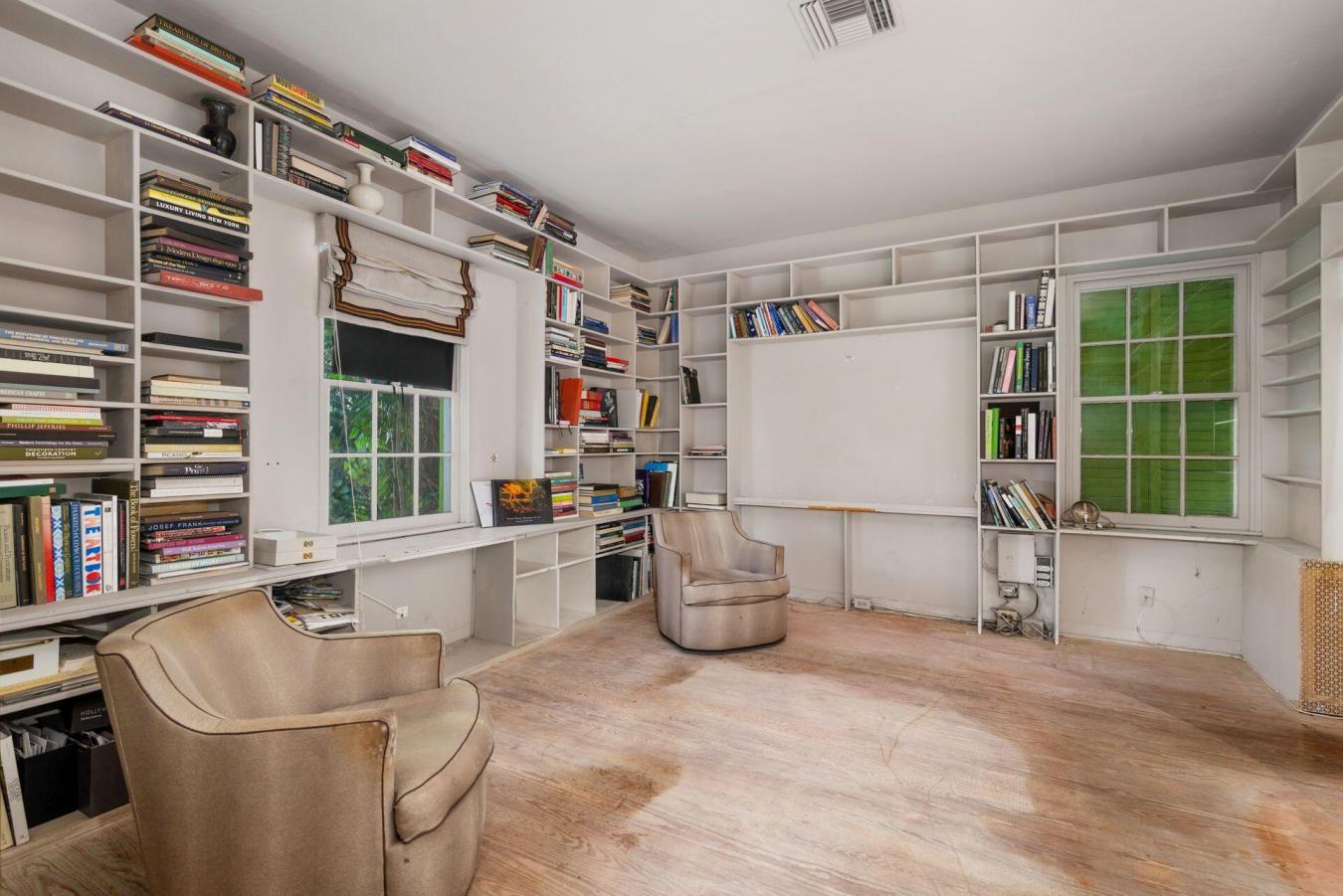 Palm Beach, Florida, 33480, United States, 2 Bedrooms Bedrooms, ,2 BathroomsBathrooms,Residential,For Sale,1868974