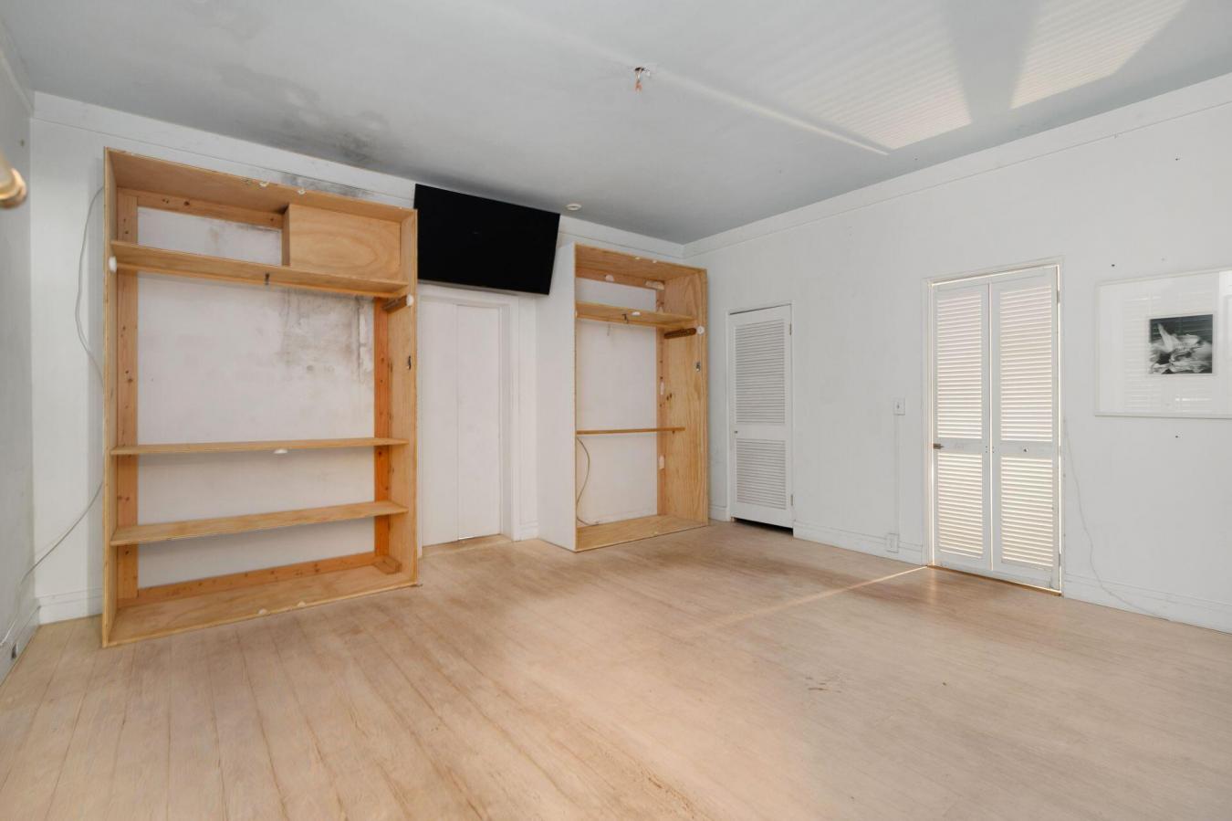 Palm Beach, Florida, 33480, United States, 2 Bedrooms Bedrooms, ,2 BathroomsBathrooms,Residential,For Sale,1868974