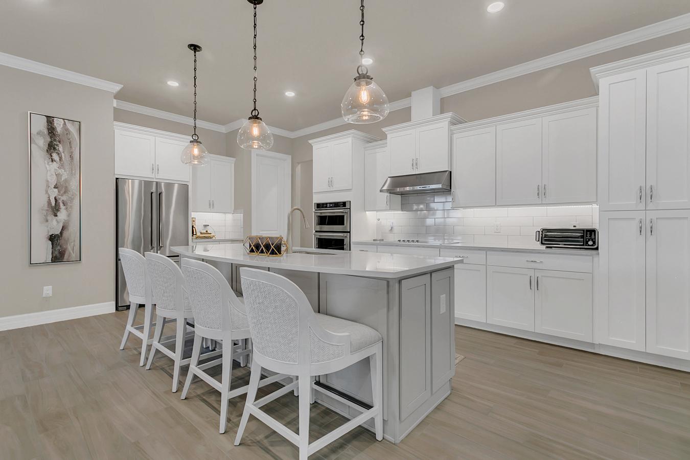 Oviedo, Seminole, 32765, United States, 6 Bedrooms Bedrooms, ,5 BathroomsBathrooms,Residential,For Sale,1877681