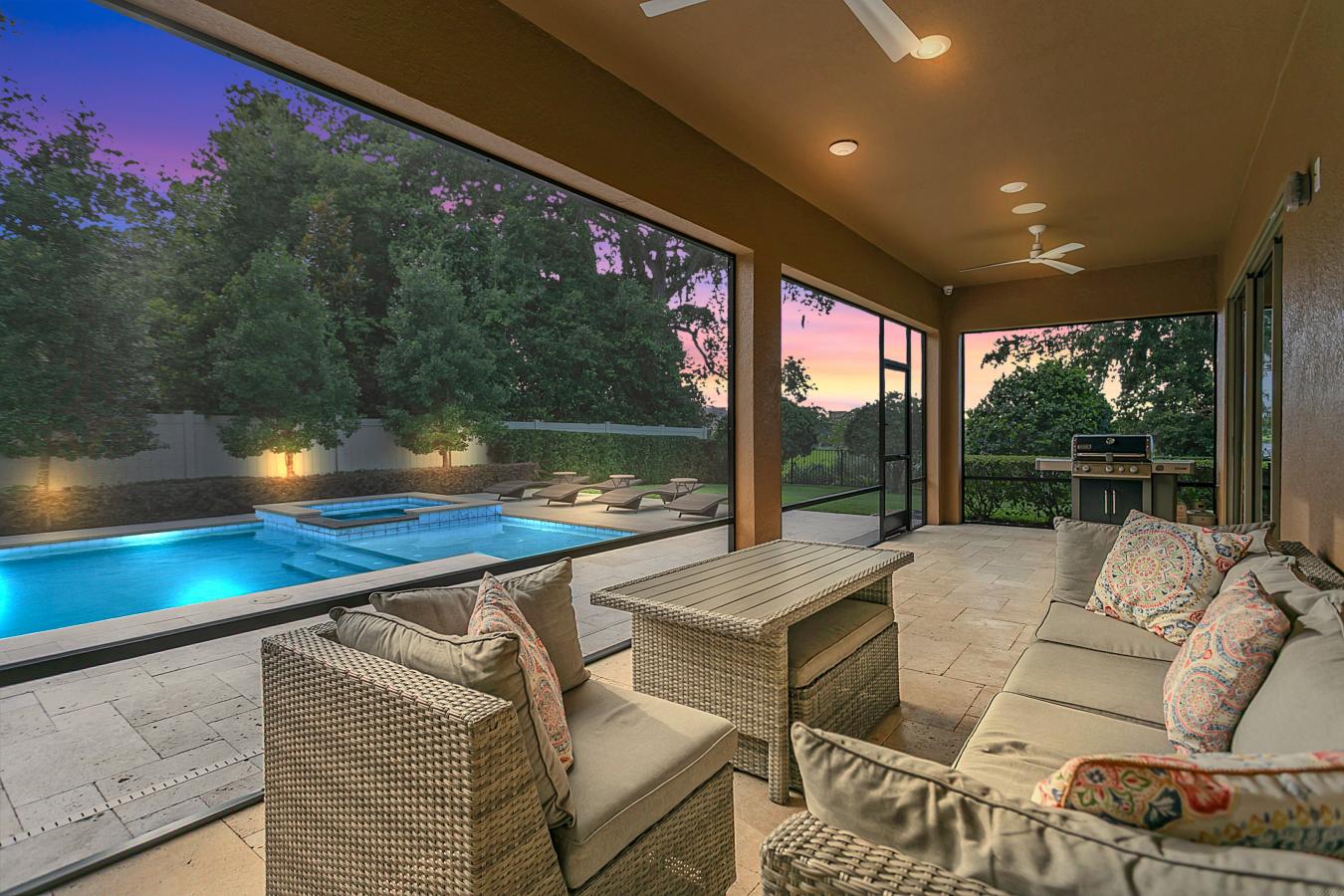 Oviedo, Seminole, 32765, United States, 6 Bedrooms Bedrooms, ,5 BathroomsBathrooms,Residential,For Sale,1877681