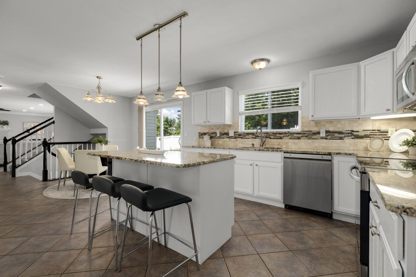 Ballwin, St. Louis, 63021, United States, 4 Bedrooms Bedrooms, ,4 BathroomsBathrooms,Residential,For Sale,1877677