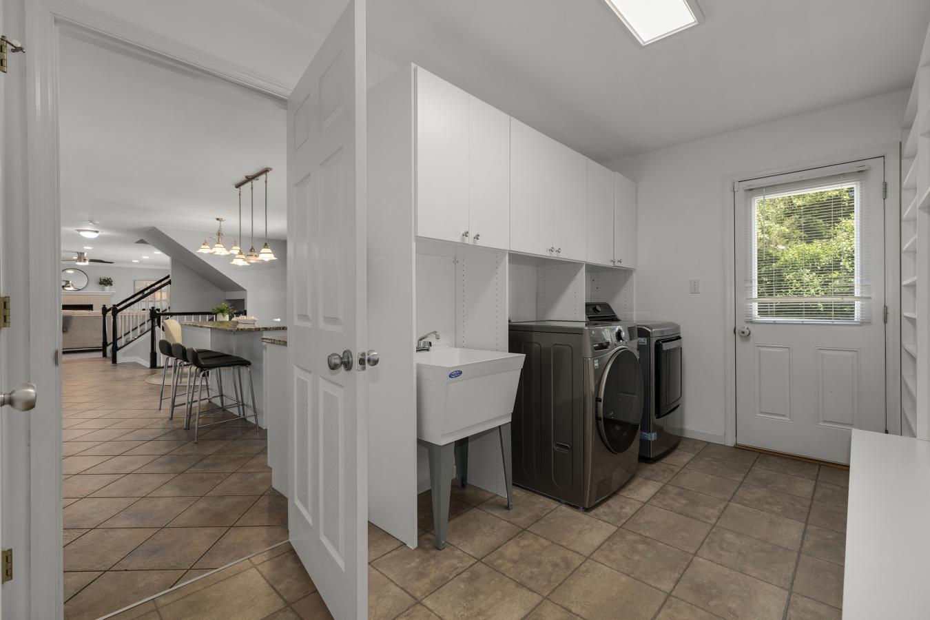 Ballwin, St. Louis, 63021, United States, 4 Bedrooms Bedrooms, ,4 BathroomsBathrooms,Residential,For Sale,1877677