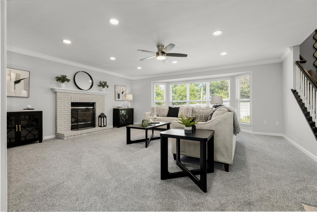 Ballwin, St. Louis, 63021, United States, 4 Bedrooms Bedrooms, ,4 BathroomsBathrooms,Residential,For Sale,1877677