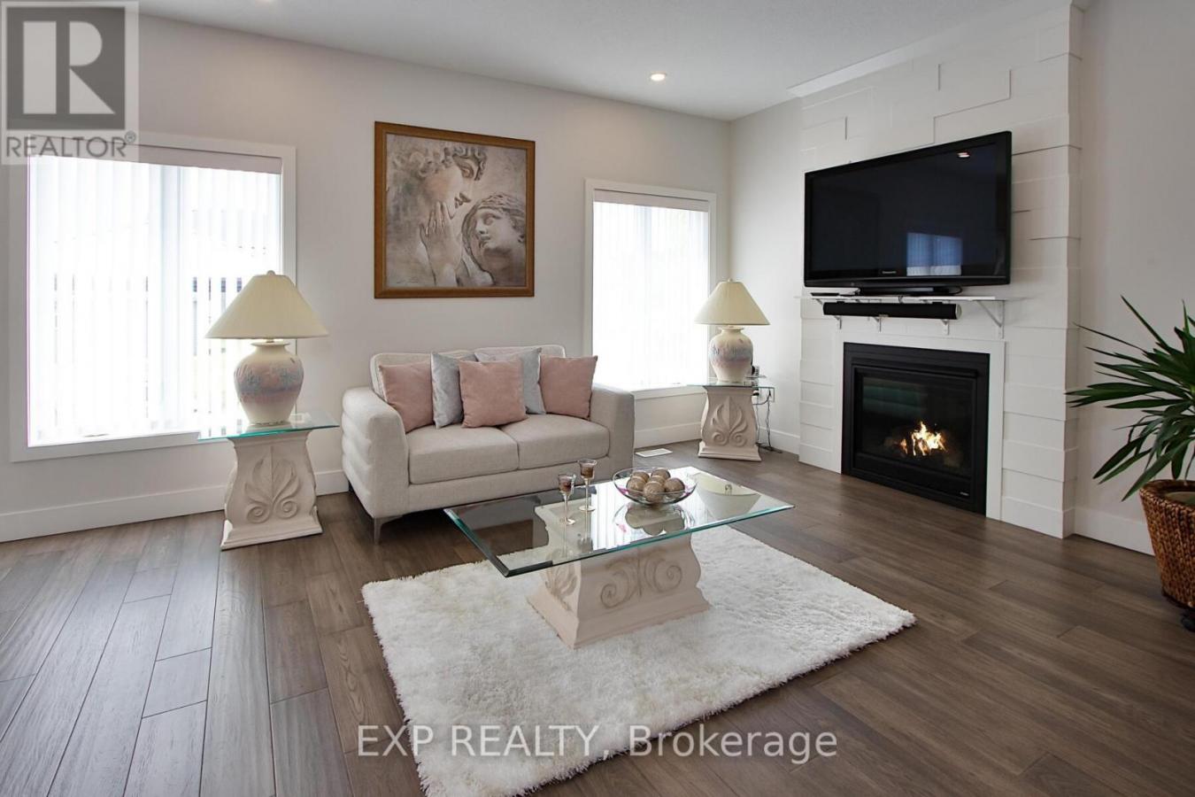 Zorra (Thamesford), ON, N0M2M0, Canada, 5 Bedrooms Bedrooms, ,4 BathroomsBathrooms,Residential,For Sale,1877675