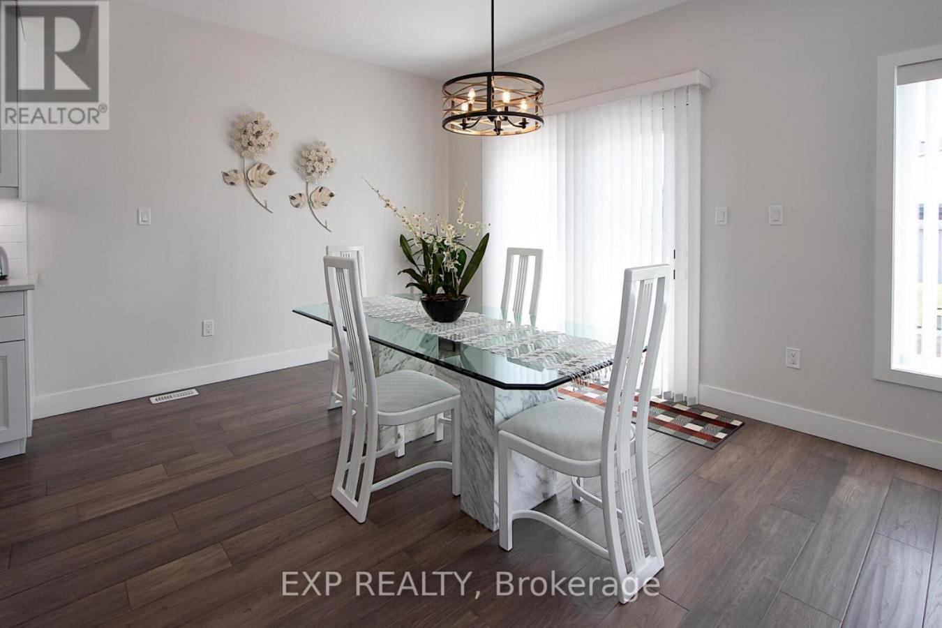 Zorra (Thamesford), ON, N0M2M0, Canada, 5 Bedrooms Bedrooms, ,4 BathroomsBathrooms,Residential,For Sale,1877675