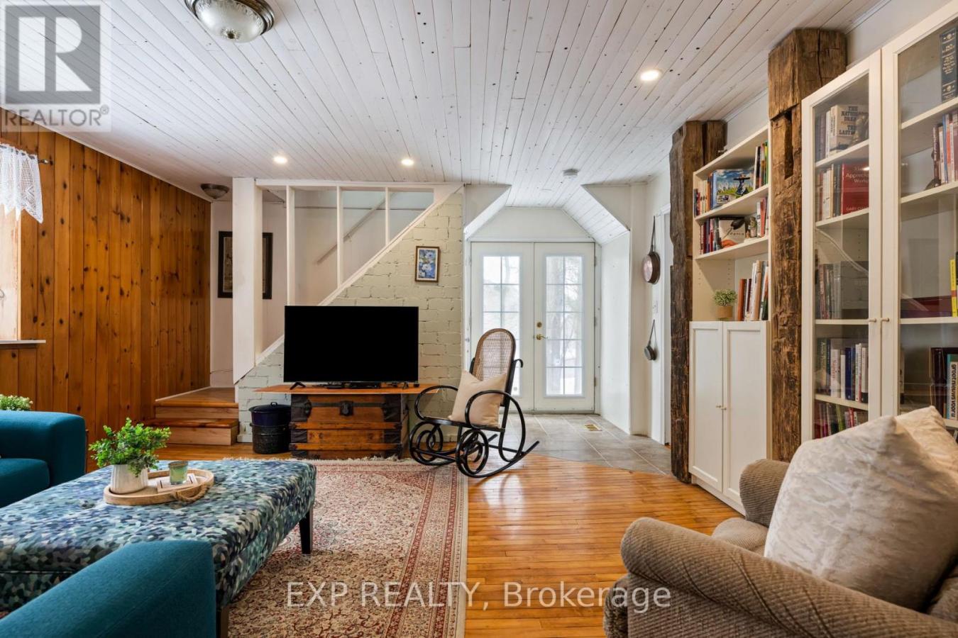 Amaranth, ON, L9W3Z3, Canada, 3 Bedrooms Bedrooms, ,Residential,For Sale,1877670