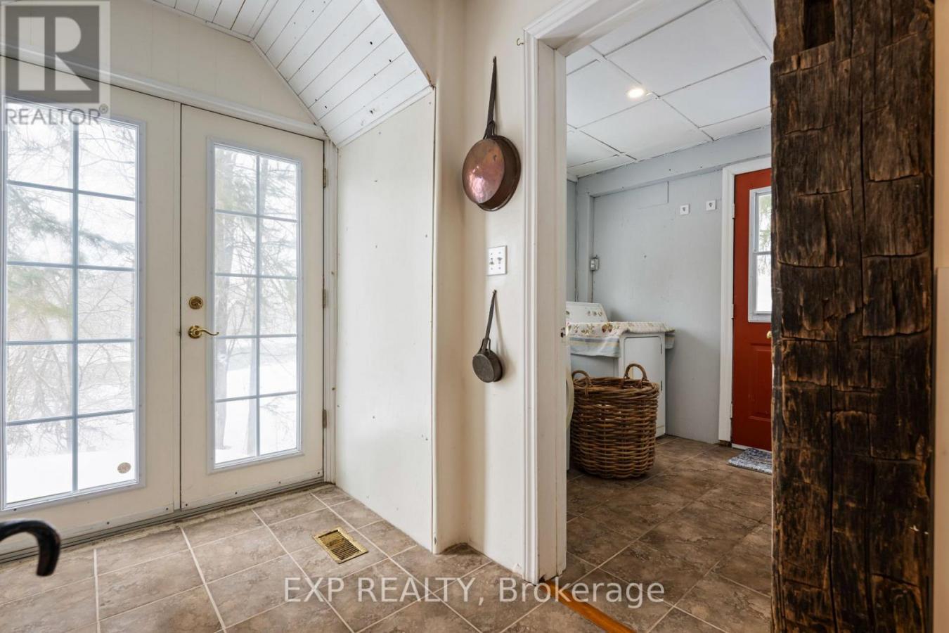 Amaranth, ON, L9W3Z3, Canada, 3 Bedrooms Bedrooms, ,Residential,For Sale,1877670