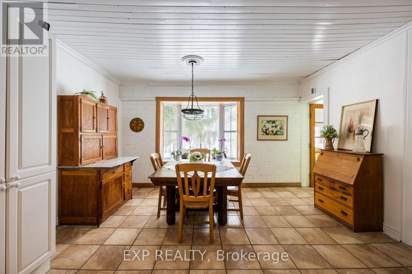 Amaranth, ON, L9W3Z3, Canada, 3 Bedrooms Bedrooms, ,Residential,For Sale,1877670