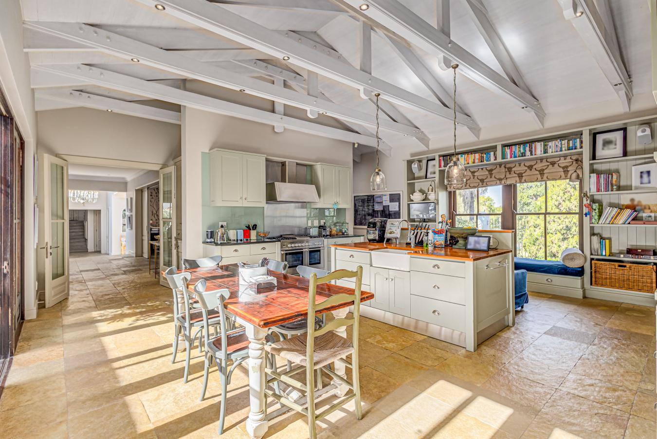 Johannesburg, Johannesburg, 2190, South Africa, 6 Bedrooms Bedrooms, ,5 BathroomsBathrooms,Residential,For Sale,1877671