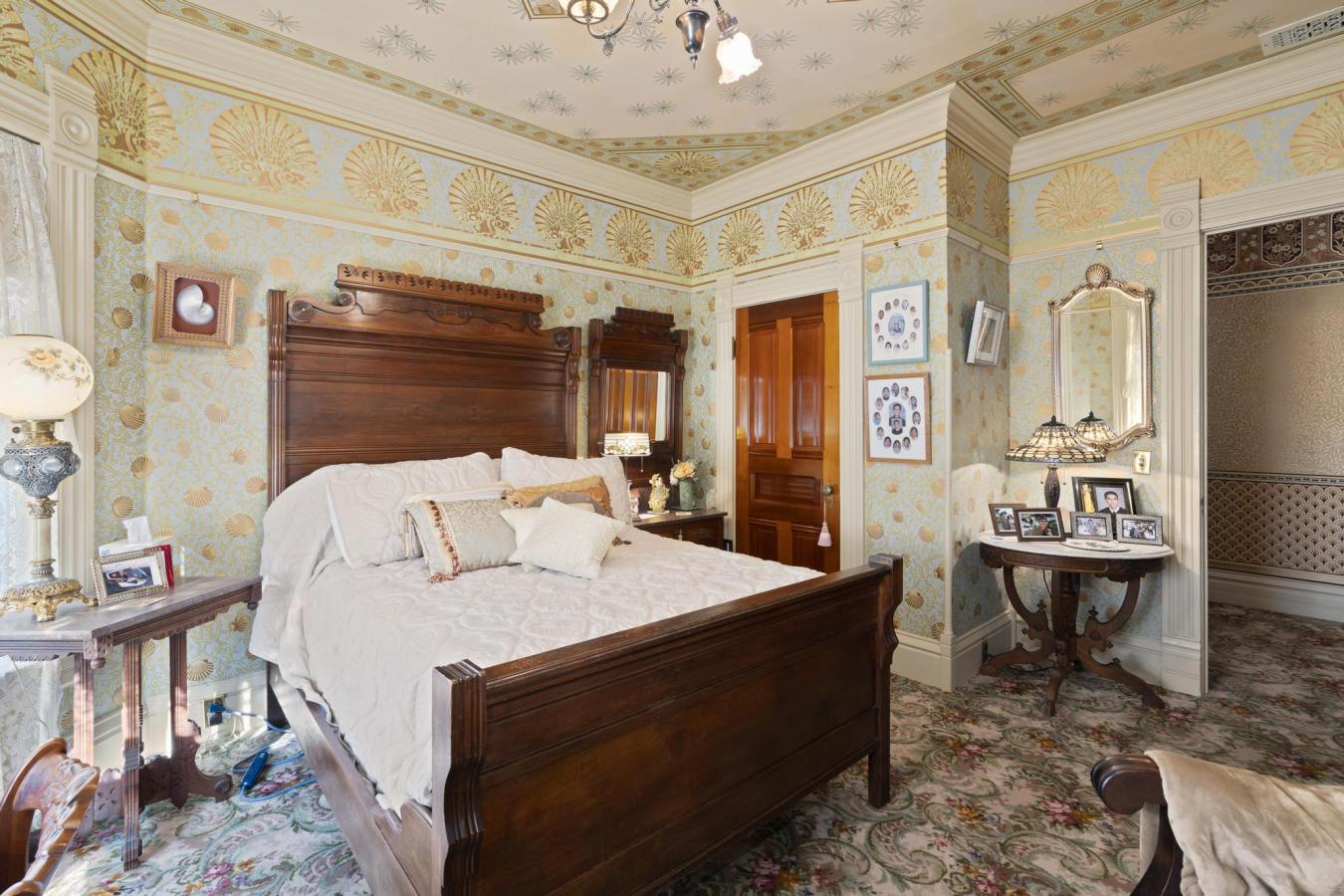 Escondido, San Diego, 92025, United States, 4 Bedrooms Bedrooms, ,3 BathroomsBathrooms,Residential,For Sale,1879925