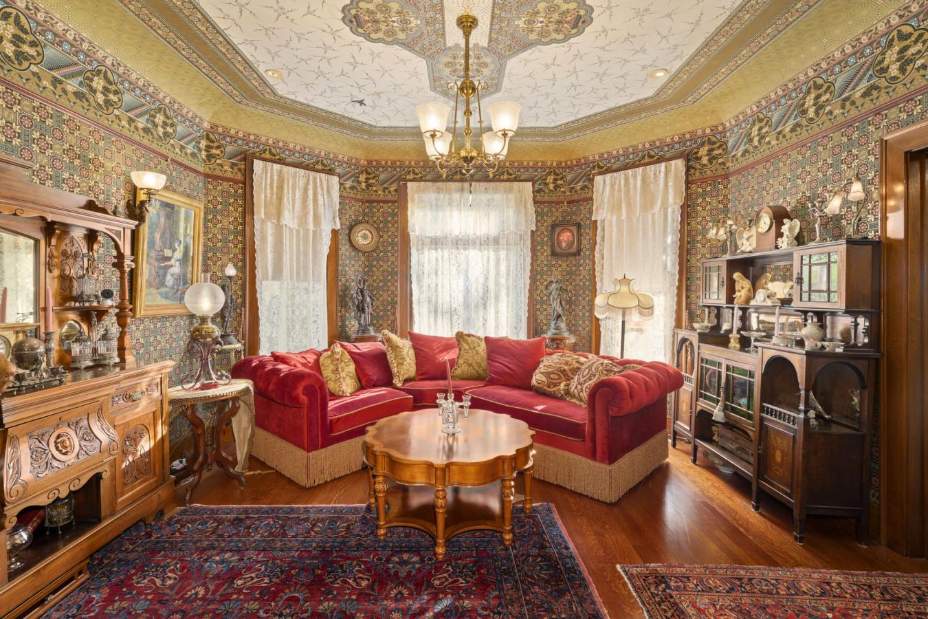 Escondido, San Diego, 92025, United States, 4 Bedrooms Bedrooms, ,3 BathroomsBathrooms,Residential,For Sale,1879925