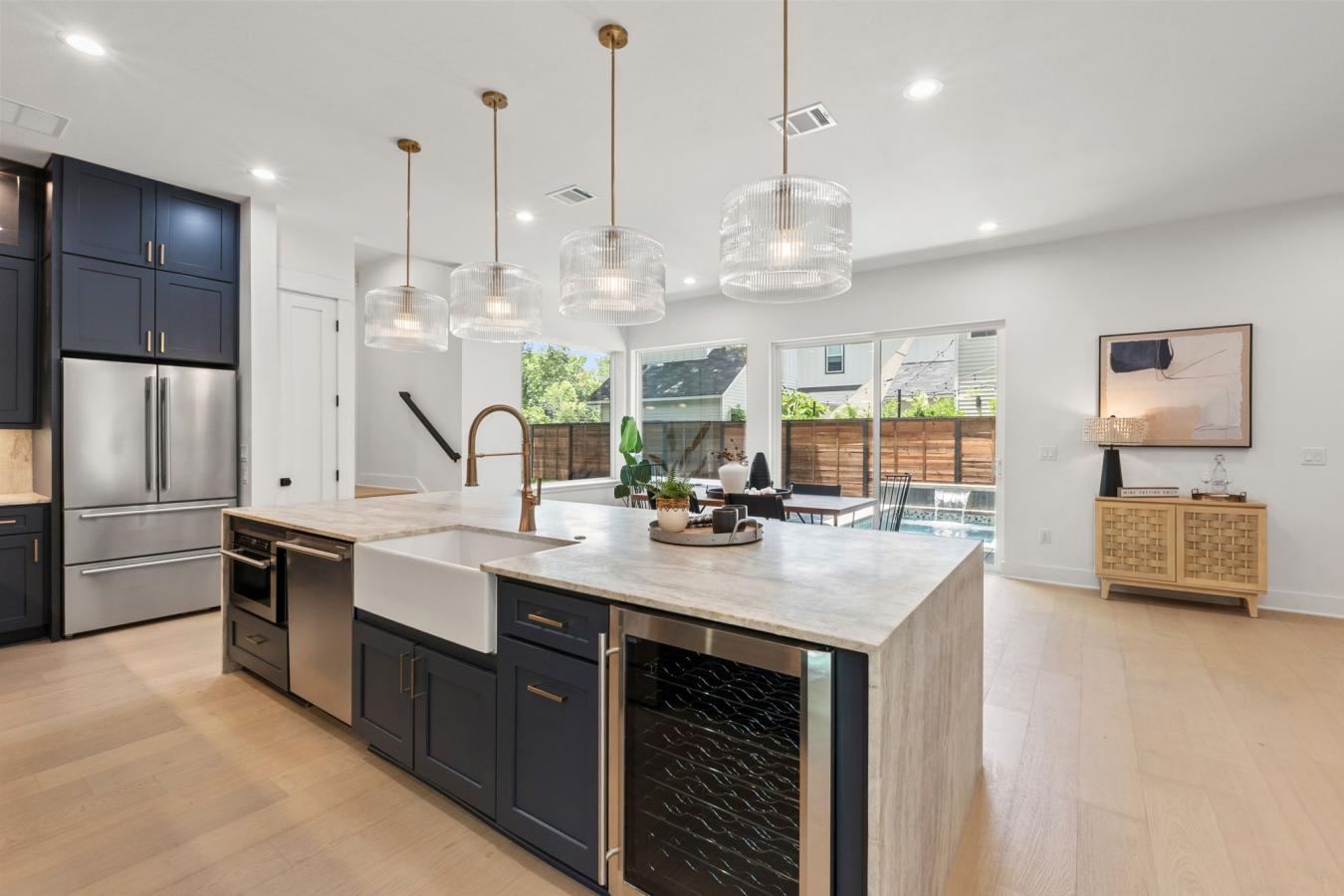 Austin, Travis, 78702, United States, 4 Bedrooms Bedrooms, ,3 BathroomsBathrooms,Residential,For Sale,1879924