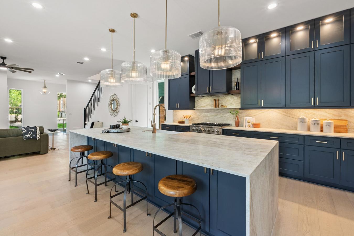 Austin, Travis, 78702, United States, 4 Bedrooms Bedrooms, ,3 BathroomsBathrooms,Residential,For Sale,1879924