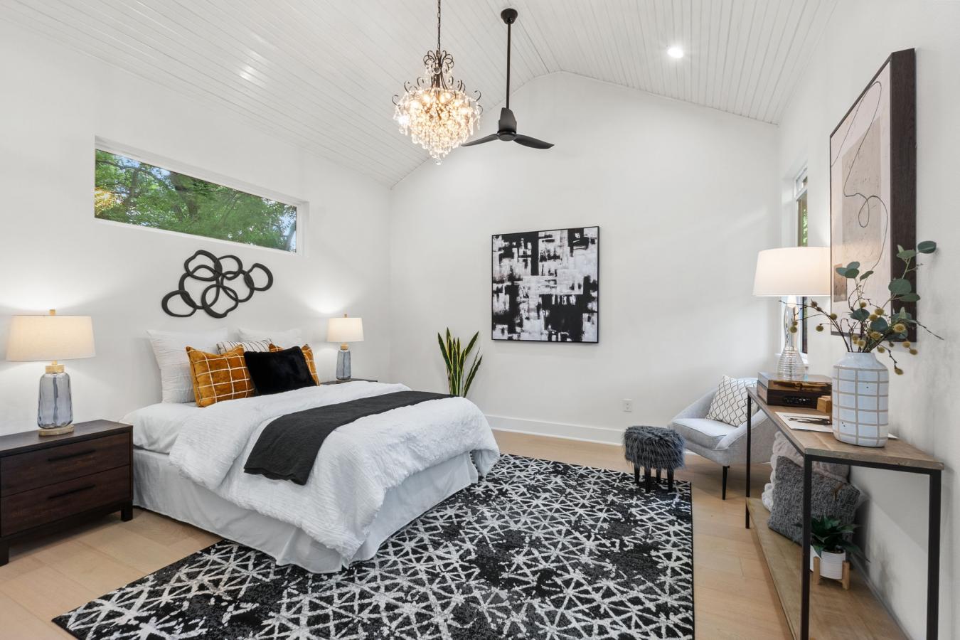 Austin, Travis, 78702, United States, 4 Bedrooms Bedrooms, ,3 BathroomsBathrooms,Residential,For Sale,1879924