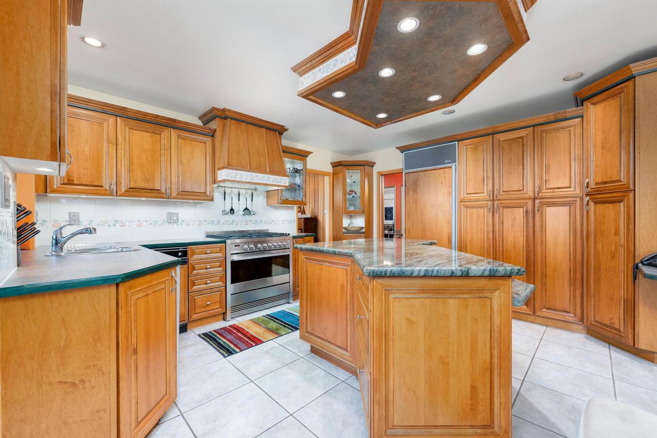 New Westminster, BC, V3L4J7, Canada, 5 Bedrooms Bedrooms, ,3 BathroomsBathrooms,Residential,For Sale,1879921