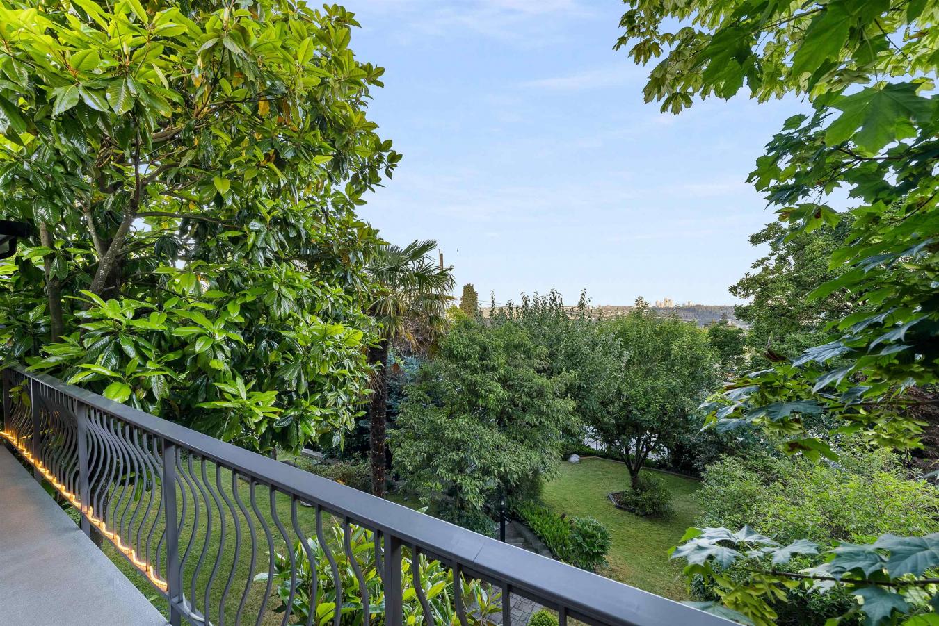 New Westminster, BC, V3L4J7, Canada, 5 Bedrooms Bedrooms, ,3 BathroomsBathrooms,Residential,For Sale,1879921