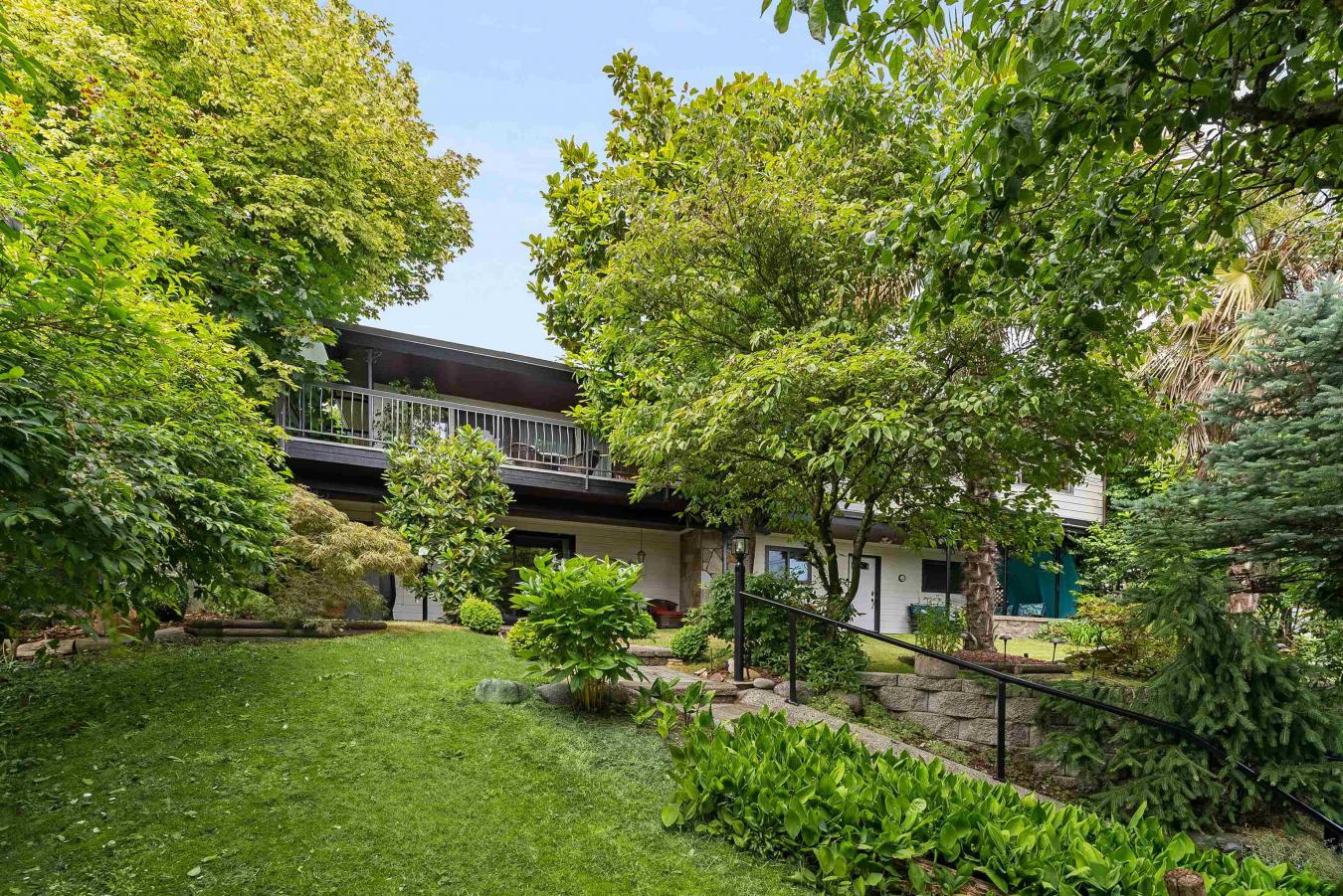 New Westminster, BC, V3L4J7, Canada, 5 Bedrooms Bedrooms, ,3 BathroomsBathrooms,Residential,For Sale,1879921