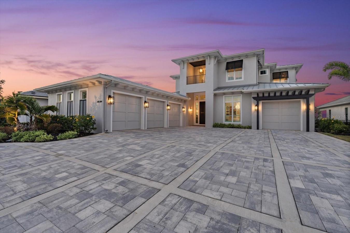 BRADENTON, Florida, 34208, United States, 5 Bedrooms Bedrooms, ,6 BathroomsBathrooms,Residential,For Sale,1879919