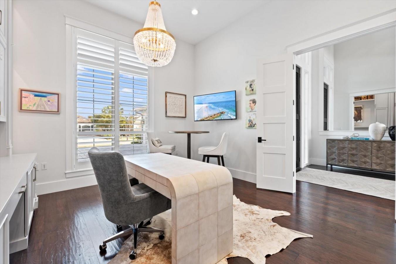 BRADENTON, Florida, 34208, United States, 5 Bedrooms Bedrooms, ,6 BathroomsBathrooms,Residential,For Sale,1879919