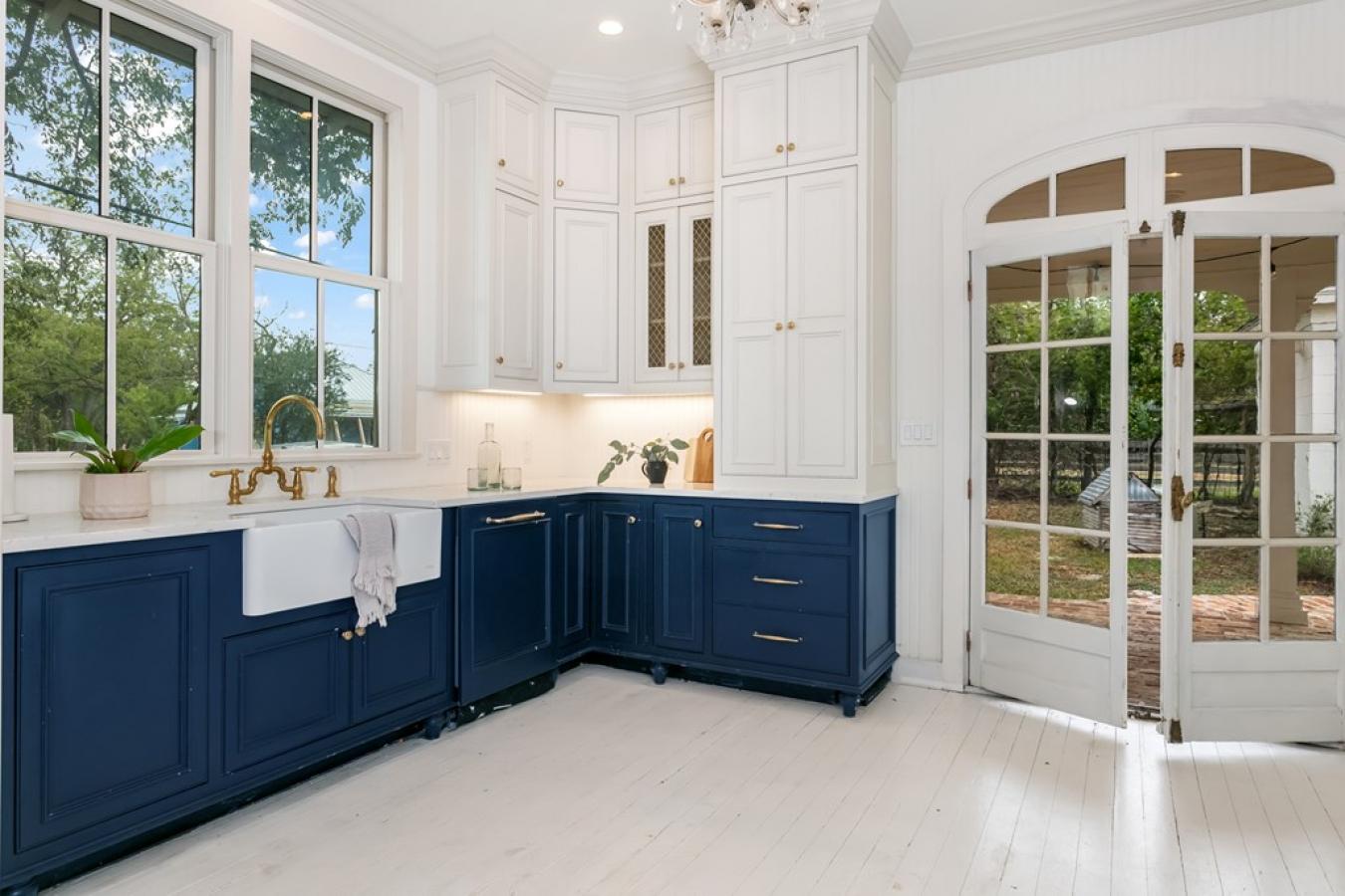 Fredericksburg, Texas, 78624, United States, 2 Bedrooms Bedrooms, ,1 BathroomBathrooms,Residential,For Sale,1879916