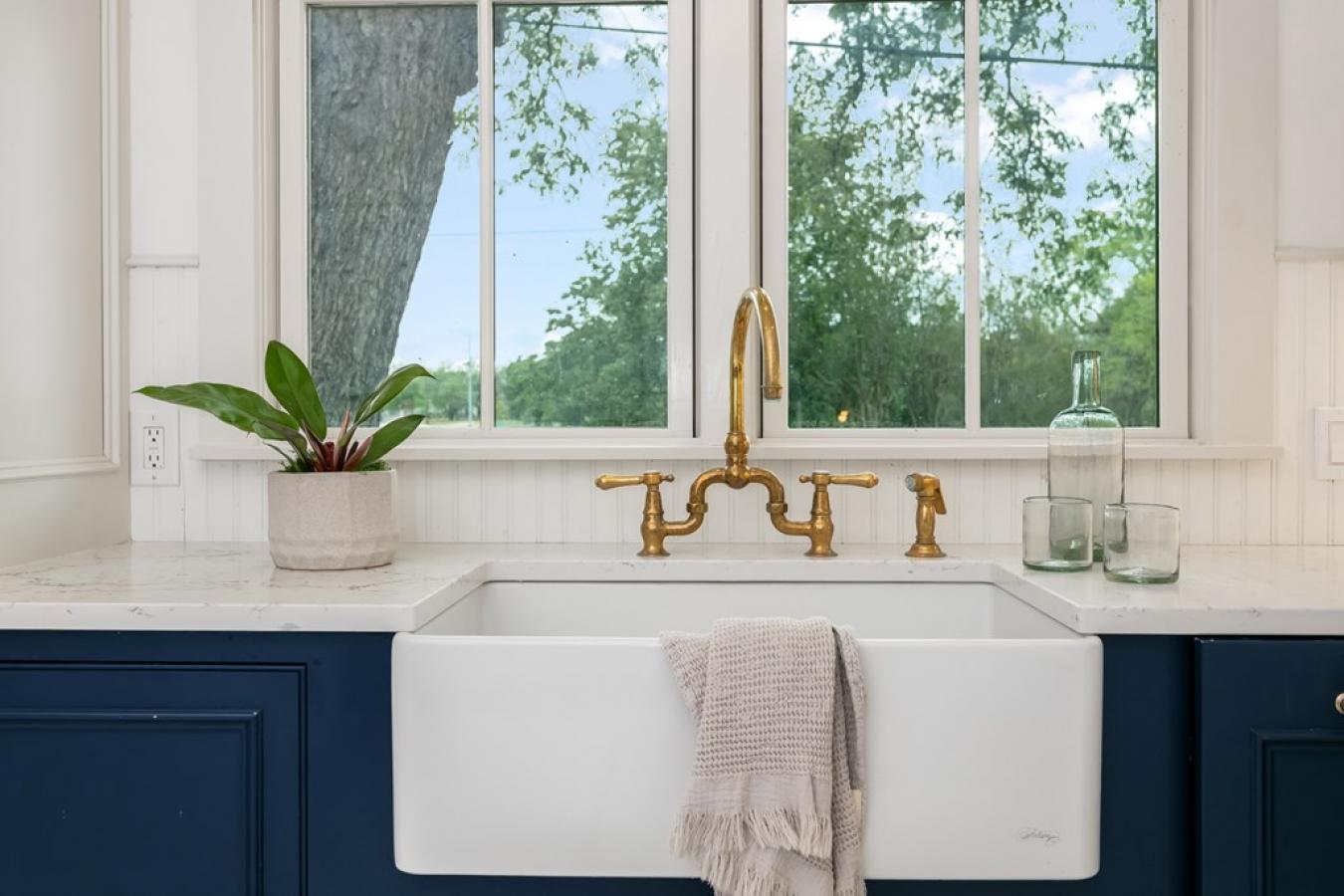 Fredericksburg, Texas, 78624, United States, 2 Bedrooms Bedrooms, ,1 BathroomBathrooms,Residential,For Sale,1879916