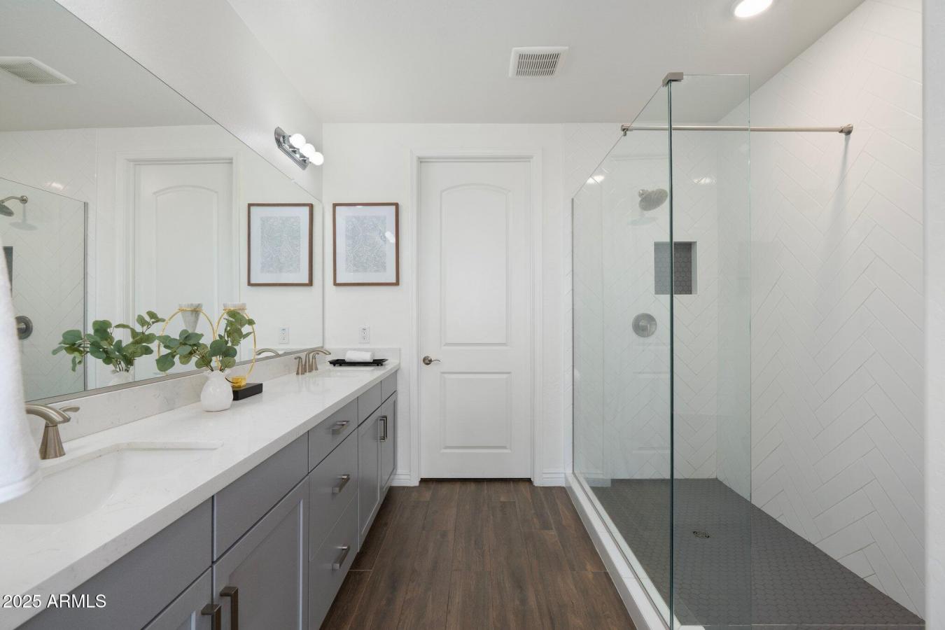 Cave Creek, Arizona, 85331, United States, 3 Bedrooms Bedrooms, ,2 BathroomsBathrooms,Residential,For Sale,1879907