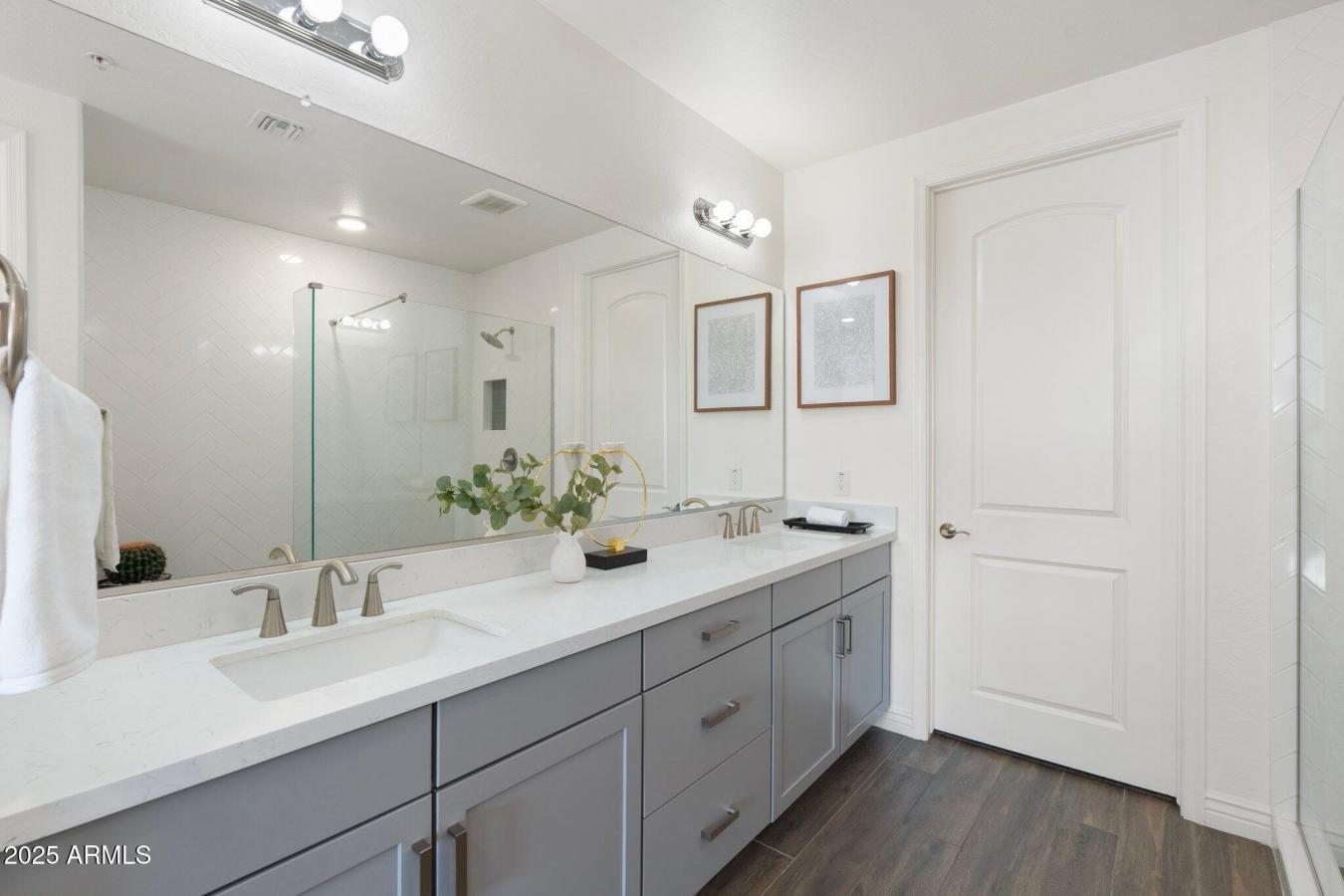 Cave Creek, Arizona, 85331, United States, 3 Bedrooms Bedrooms, ,2 BathroomsBathrooms,Residential,For Sale,1879907