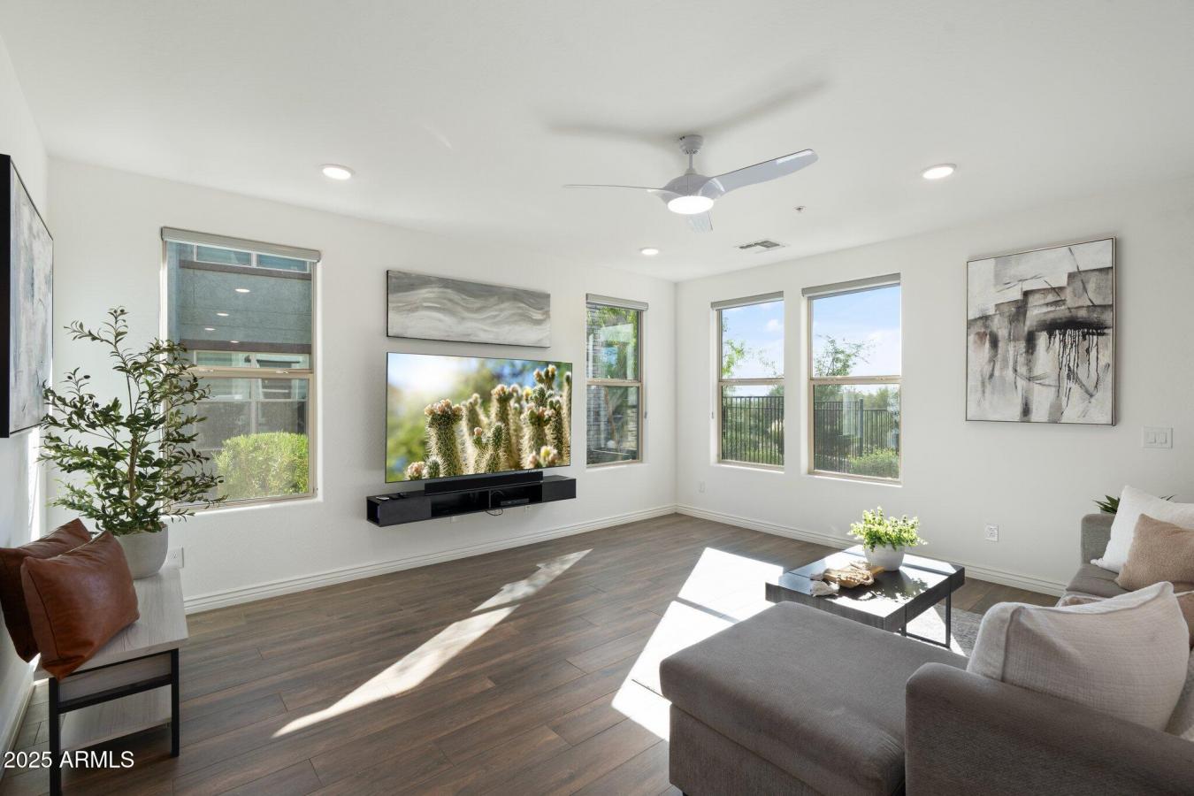 Cave Creek, Arizona, 85331, United States, 3 Bedrooms Bedrooms, ,2 BathroomsBathrooms,Residential,For Sale,1879907