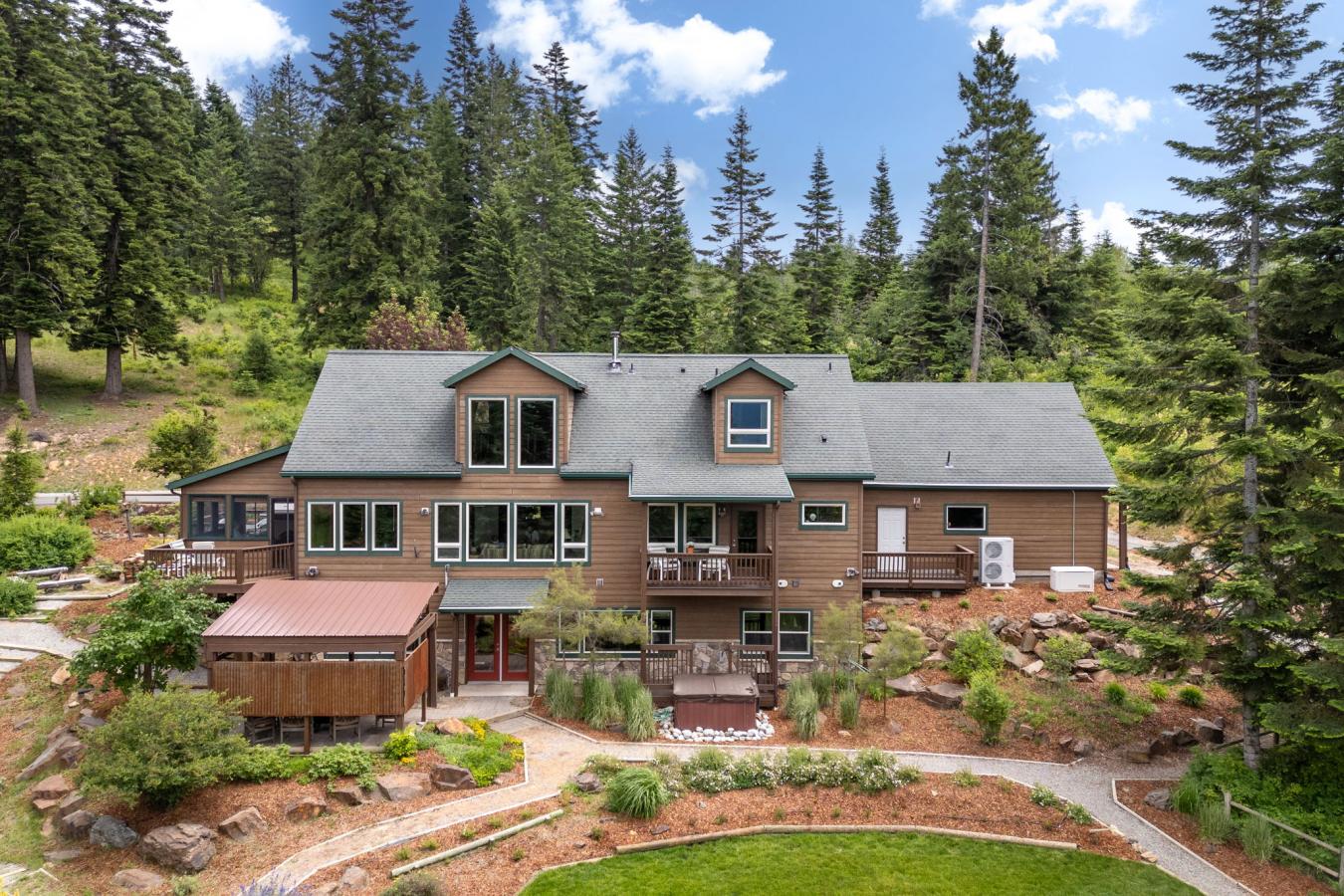 Hayden, Kootenai, 83835, United States, 3 Bedrooms Bedrooms, ,3 BathroomsBathrooms,Residential,For Sale,1871705